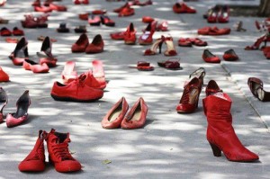 femminicidio-scarpe