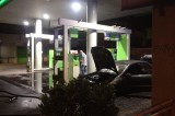 LADISPOLI/Si incendia il motore durante un rifornimento al distributore di benzina
