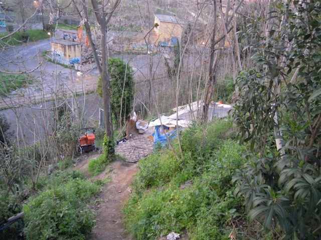 PONTE SALARIO/Smantellate baracche, rimossi 20 metri cubi di rifiuti
