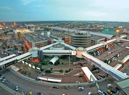 Fiumicino, boom di passeggeri per l'aeroporto: +6,9% di passeggeri rispetto al 2013