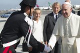 Papa Francesco partito per Cuba, in aeroporto misure di sicurezza capillari