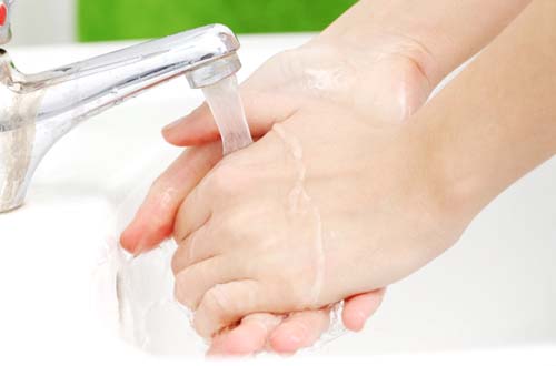 Lavati le mani per un ospedale sicuro. Un convegno all'ospedale San Giovanni