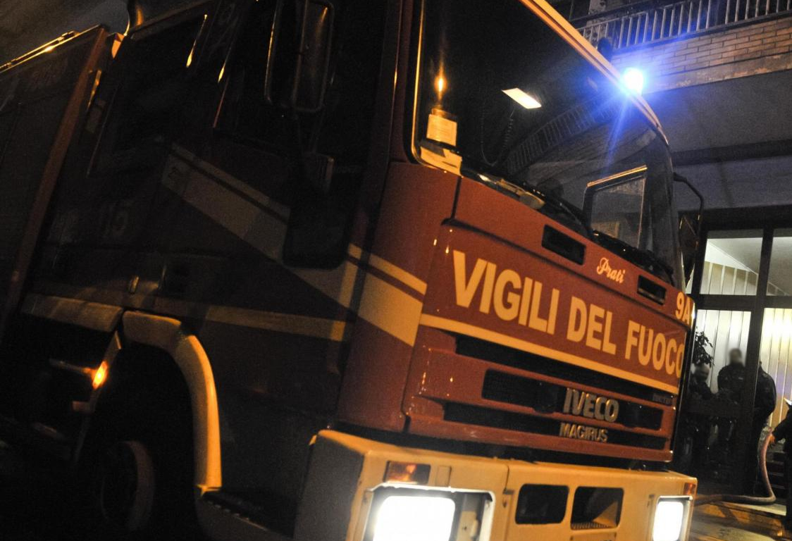 CIRCO MASSIMO - Rogo nella notte, 6 auto distrutte