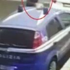 PIAZZA CAVOUR - Cacciati dalla discoteca minorenni distruggono auto polizia
