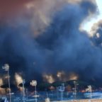 CENTOCELLE - Nuovo incendio a Roma, esplosioni, fiamme e fumo da autodemolitori