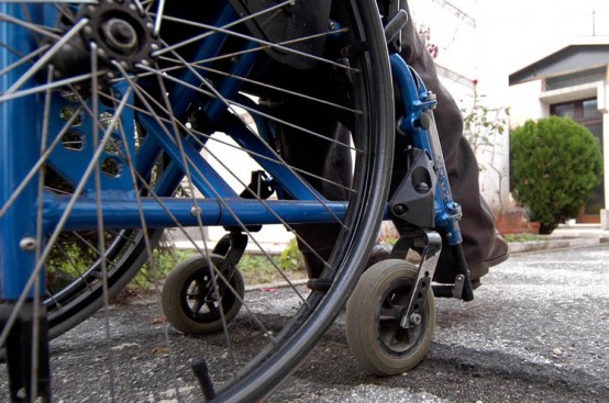 VITERBO - Settecento euro al mese dal Comune per anziani e disabili non autosufficienti