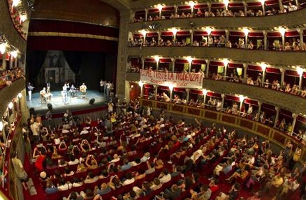 Dopo lo stop all'Eliseo, Operetta Burlesca riaprirà il Teatro Valle: in scena dal 2015 