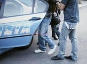 Rapinavano escort, arrestati 2 italiani