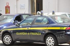 Guardia di Finanza, arrestato il comandante di Fiumicino: controlli soft per viaggi a 5 stelle