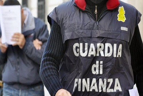 Aprila, maxi sequestro della Guardia di Finanza: tra beni e conti confiscati 30 milioni