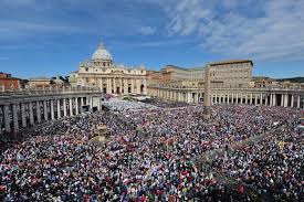 Vaticano, oltre 40mila fedeli a San Pietro per la beatificazione di papa Paolo VI