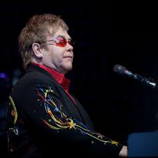 Elton John a Caracalla, quando il pop sposa l'archeologia