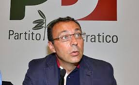 Mafia, il commissario Esposito getta la spugna a Ostia: reggenza a Marino, al voto nel 2016