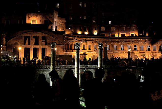 Il modello Storaro anche al Foro romano: luci notturne per illuminare l'area. Il sovrintendente Pres...