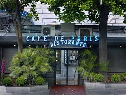Ora tutti scoprono il “buco nero” di Via Veneto: il gazebo del Cafè de Paris è uno scandalo