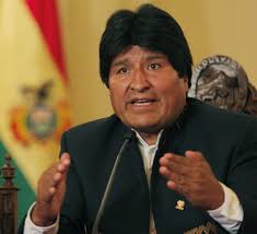 Il presidente Morales vittima del traffico della Capitale: salta l'incontro con l'Usb