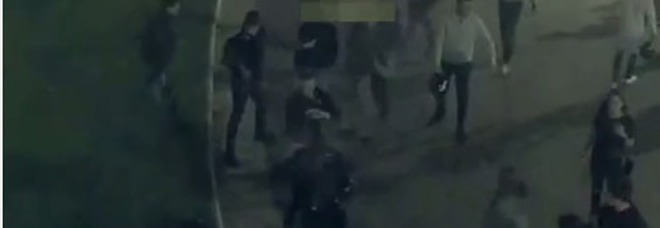 Sette arresti per la rissa con coltelli a Piazza Cavour