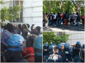 Ambulante senegalese muore dopo blitz della polizia urbana. E scoppia la rivolta