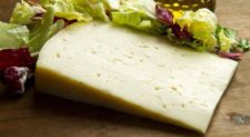 Rai 1, “Buono a Sapersi”: l’Asiago, il formaggio buono che cura le malattie degli occhi