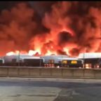 PRENESTINA - A fuoco gli autobus dell'Atac. Incendio nella notte.